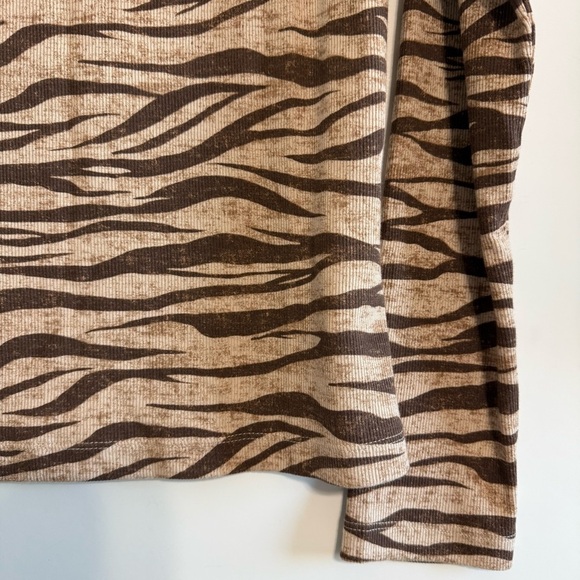 NWT Anthropologie Off The Shoulder Long Sleeve Top Brown Zebra Size M - Picture 6 of 14